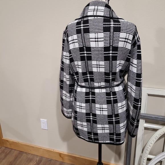 AVA COUTURE black and White oversized plaid chunky sweater jacket w/tie SZ XL - Picture 4 of 11